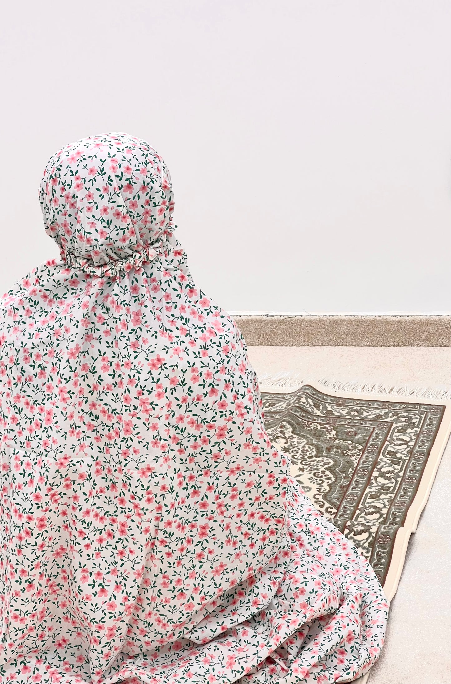 Long Namaz Chadar With Sleeves - Malaika