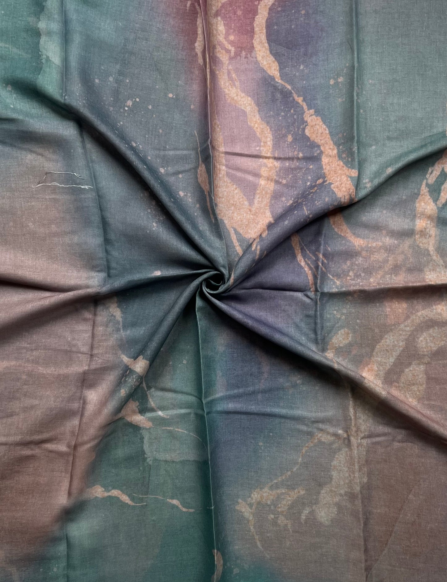 Modal Hijab Lookalike - Above the sky