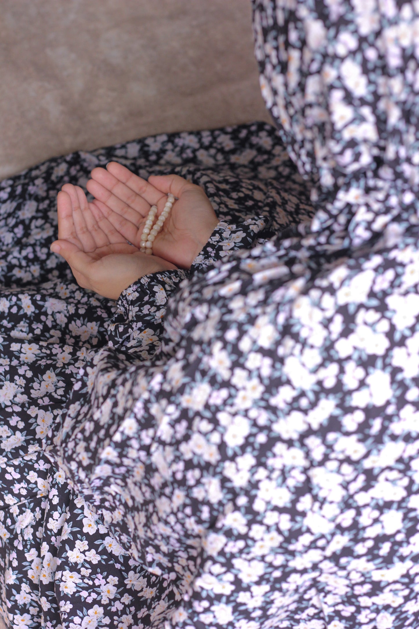 Namaz Chadar With Sleeves - Meera