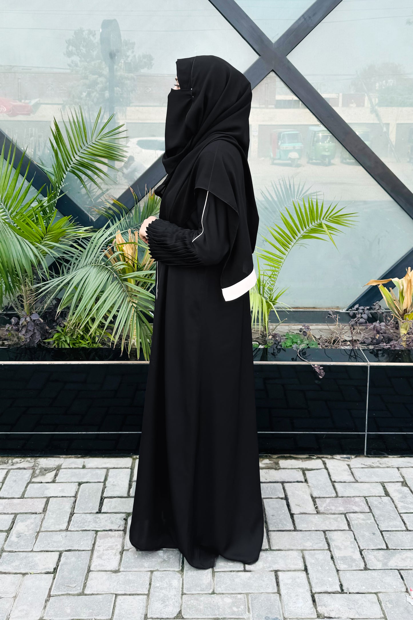 Areeb Abaya & Hijab