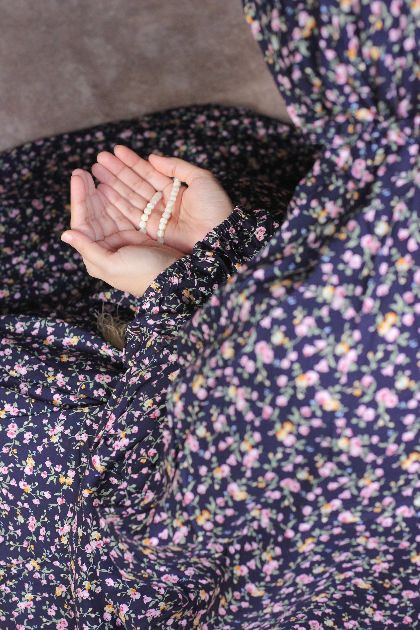 Namaz Chadar With Sleeves - Kiswah