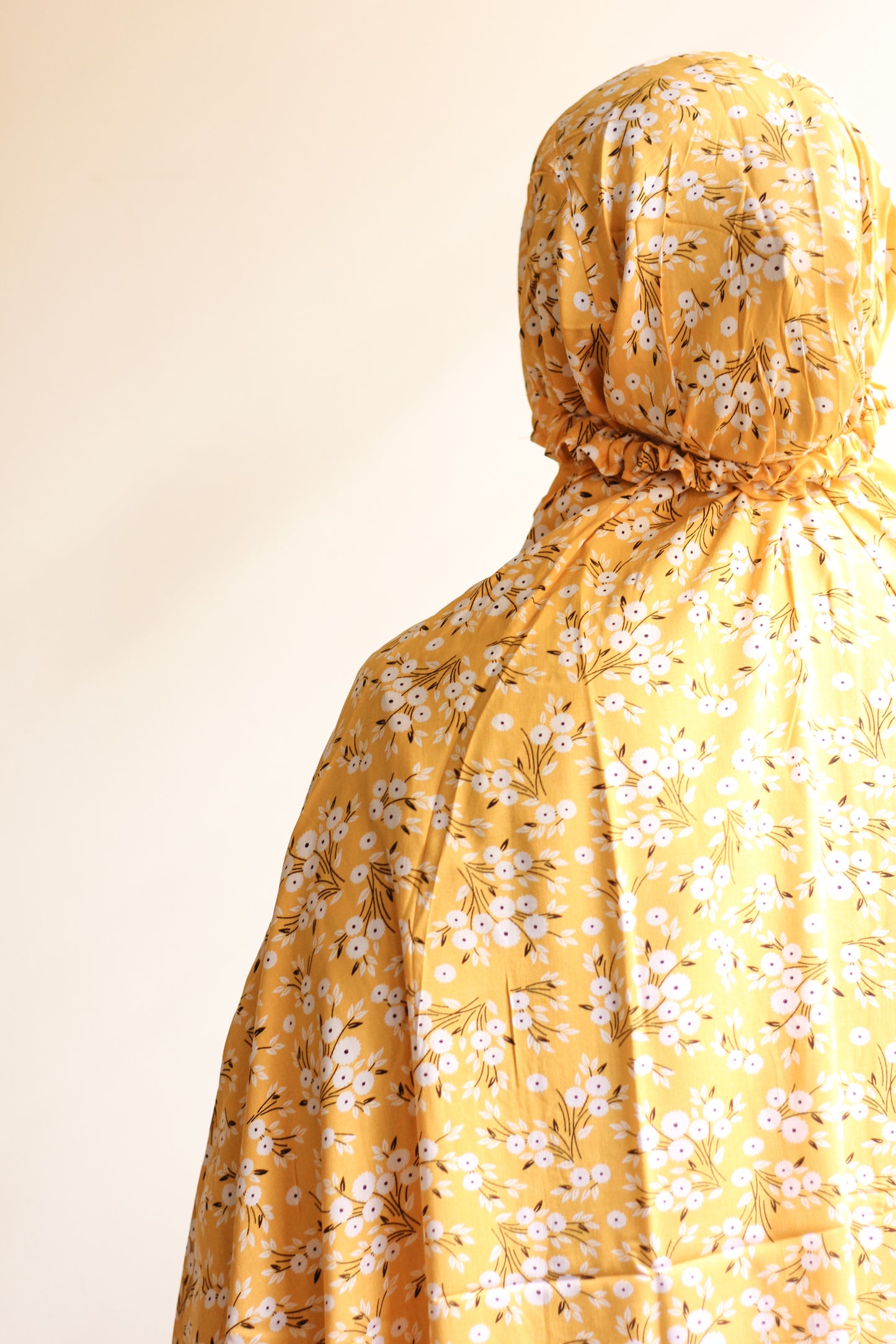 Long Namaz Chadar With Sleeves - Hooria