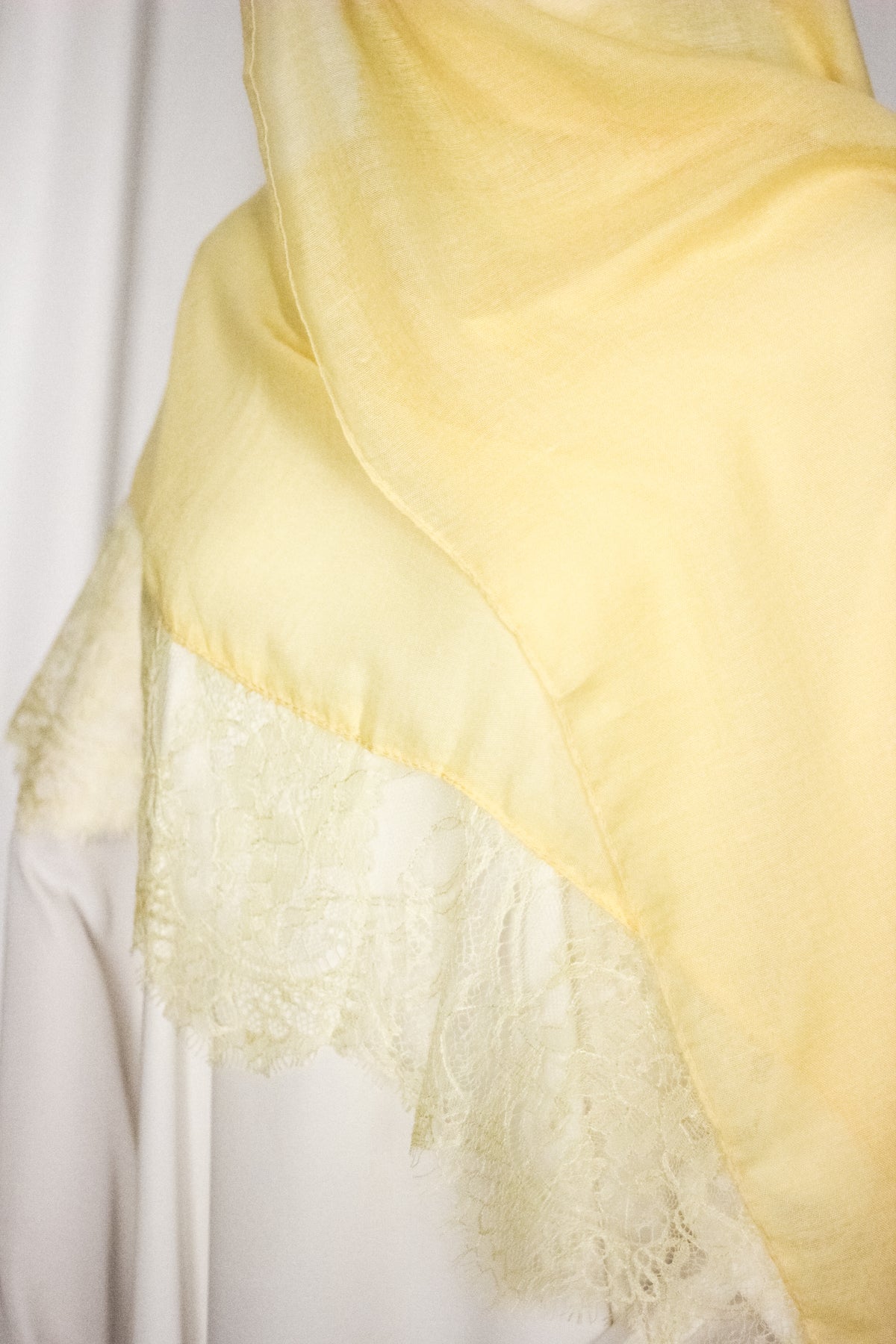 Chantilly Lace Hijab - Butter Yellow