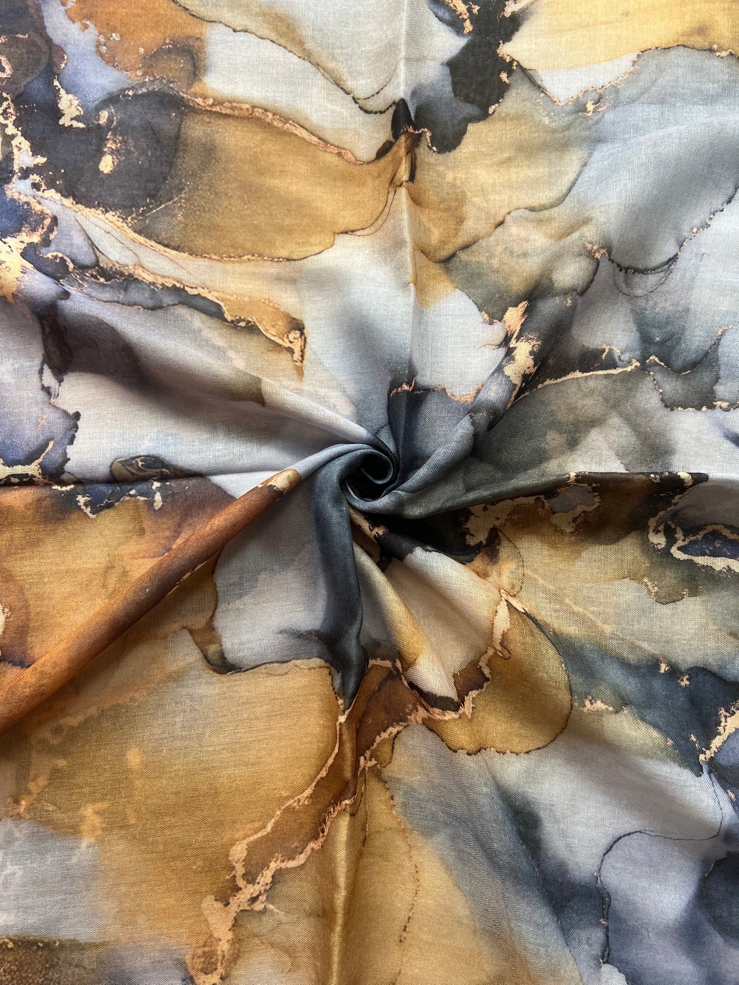 Modal Hijab Lookalike - Ethereal Breeze