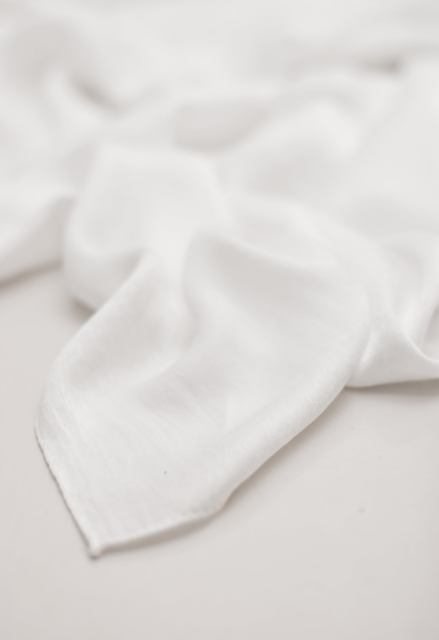 Silken - Milky White