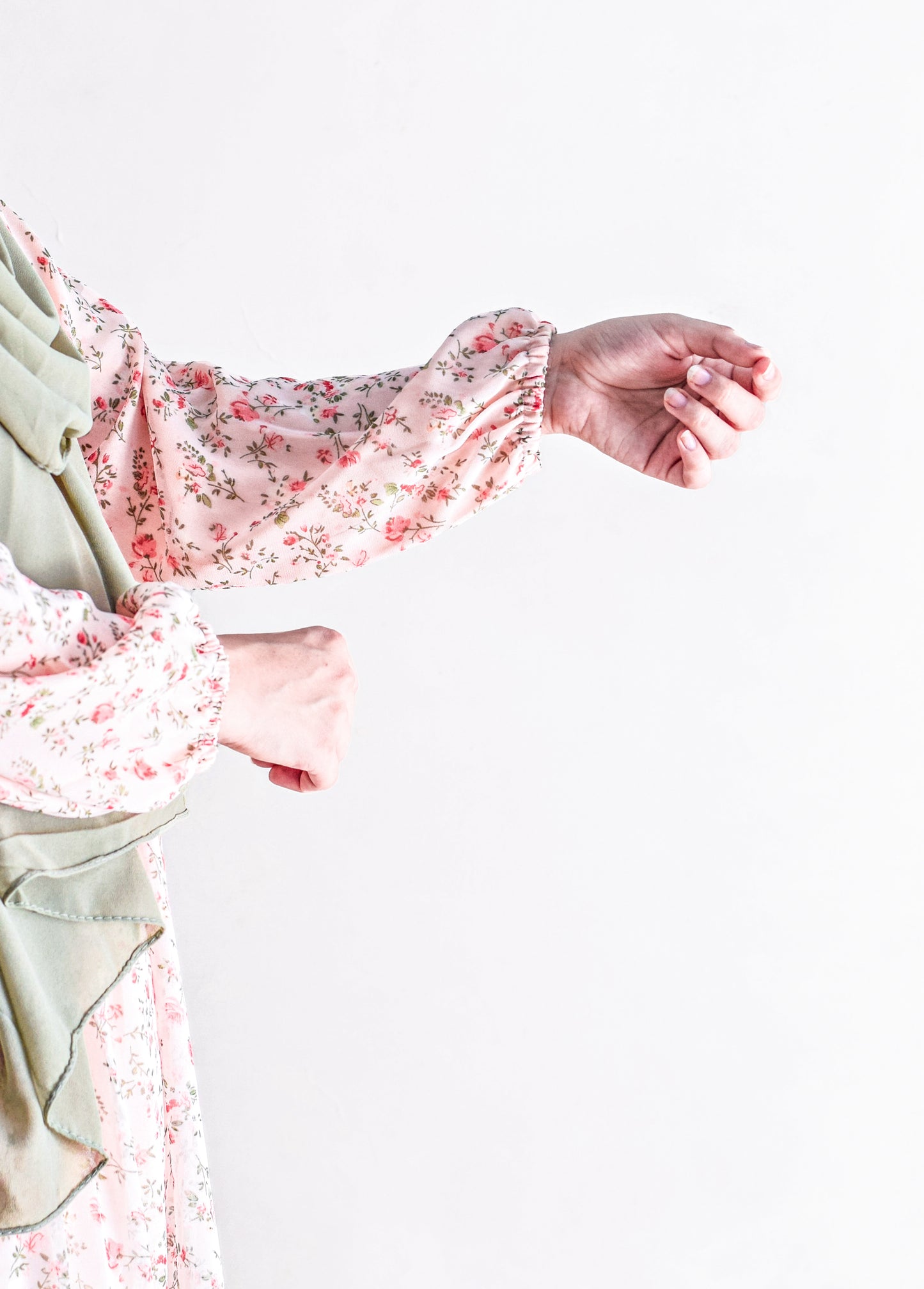 Victoria Modest Dress - Peachy Pink