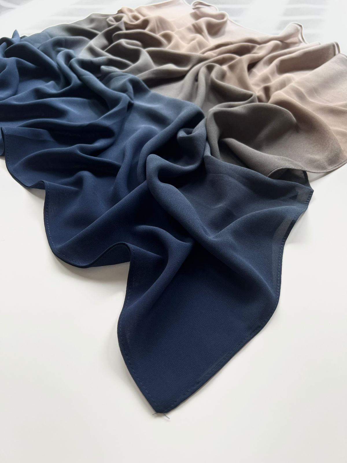 Ombre Georgette Hijab II - Charming Blue