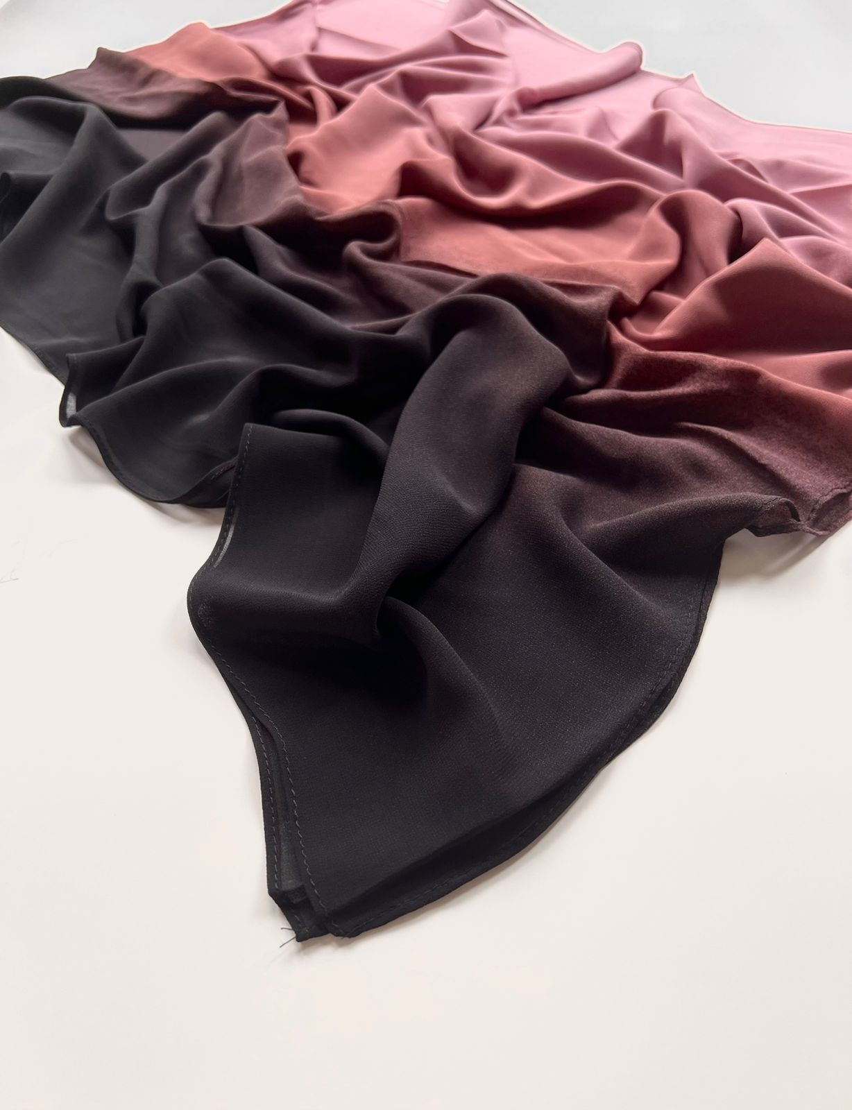 Ombre Georgette Hijab II - Black Rose