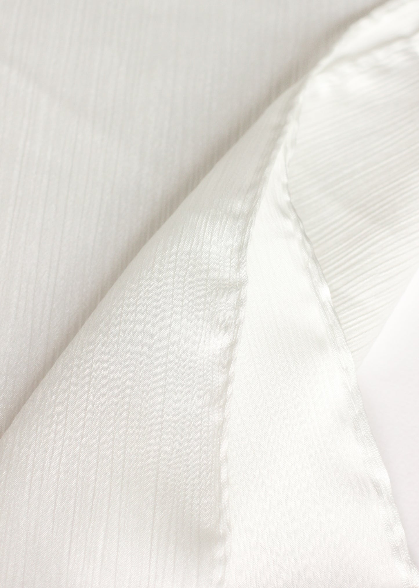 Sheen Luxe - Pearl White