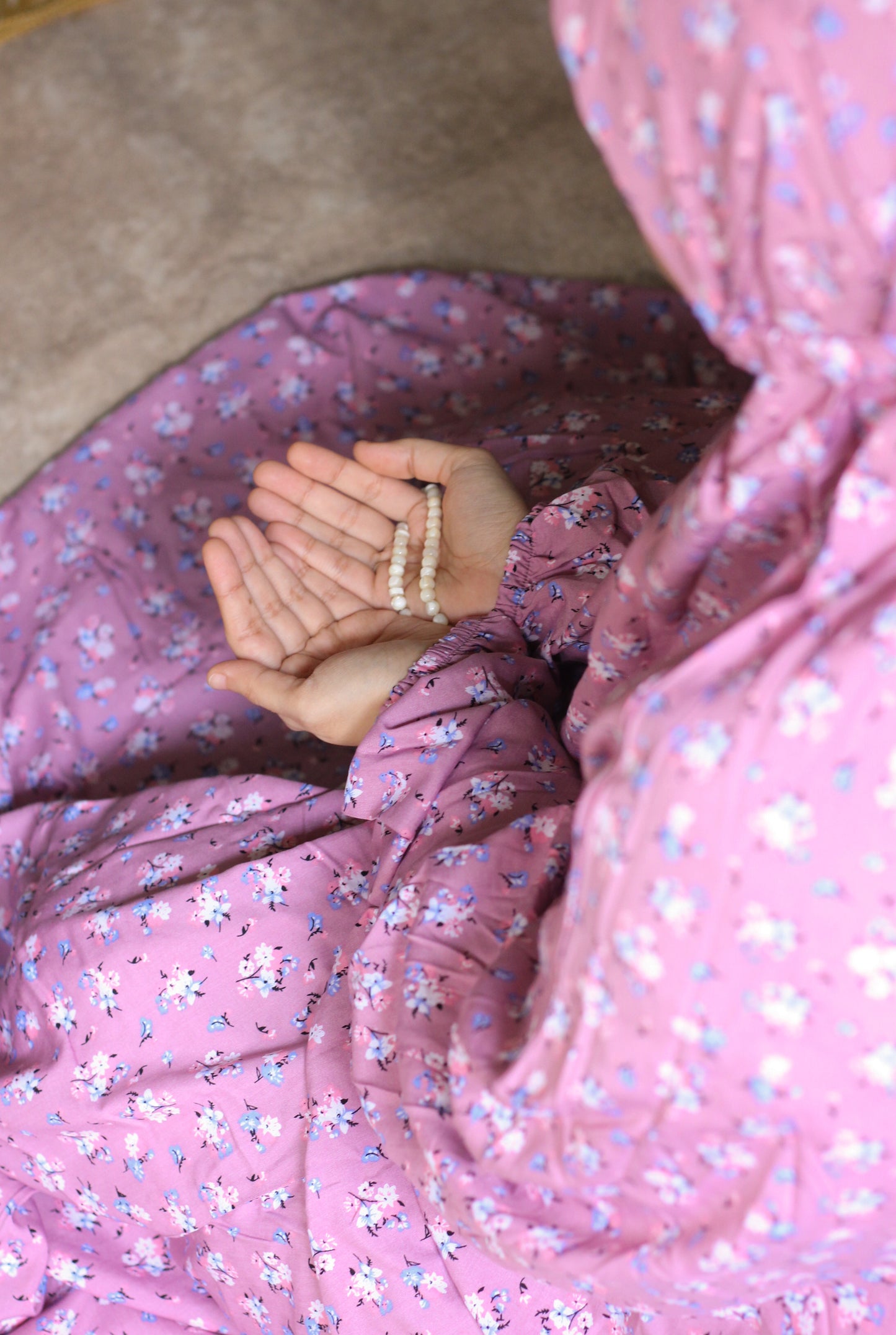 Namaz Chadar With Sleeves - Tabassum