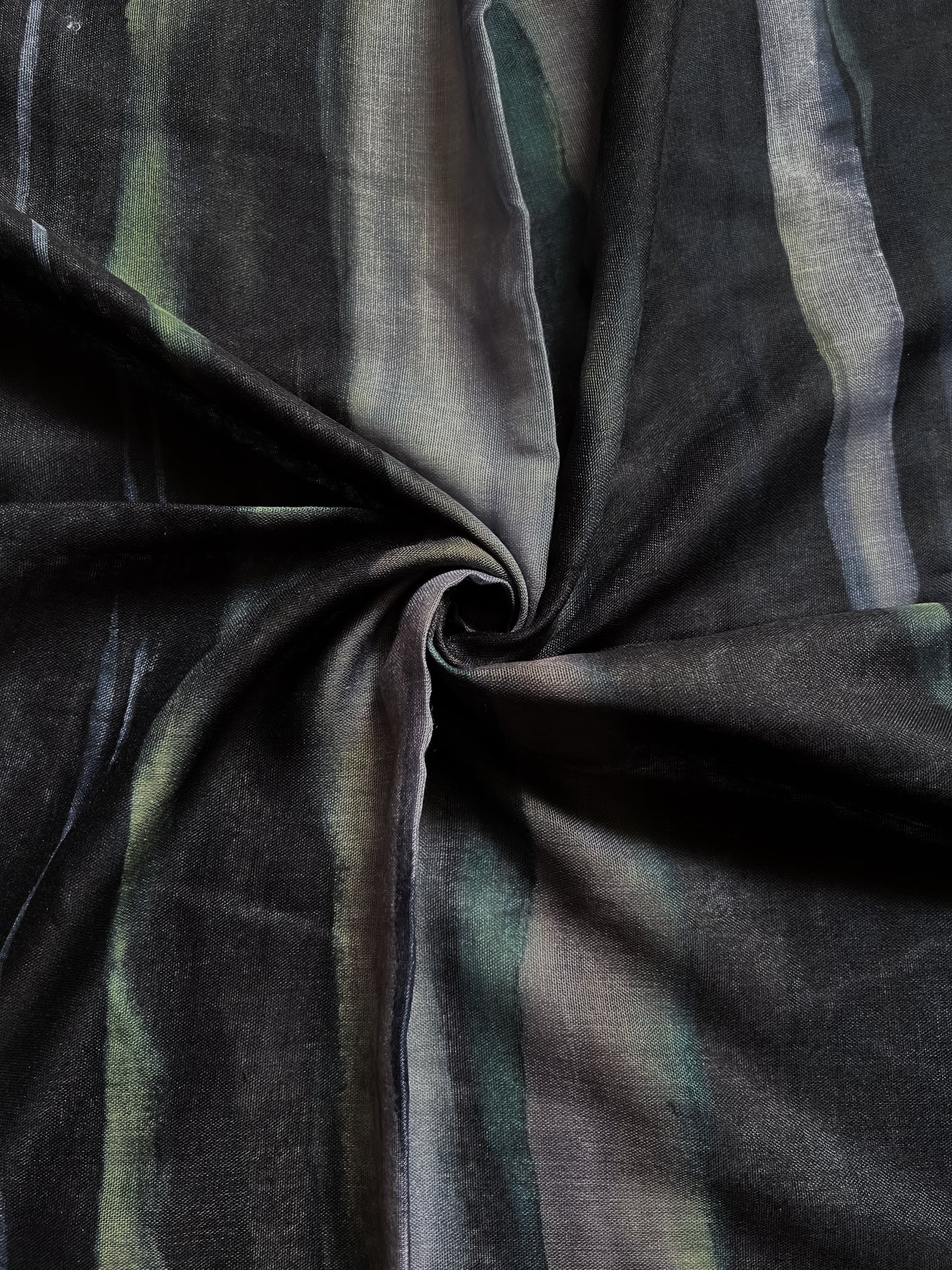 Modal Hijab Lookalike - Midnight Echo