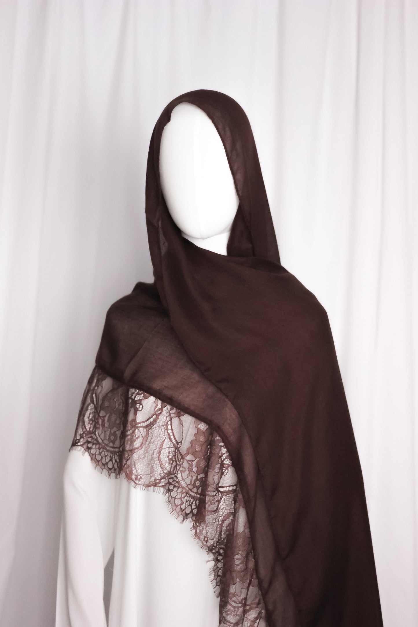 Chantilly Lace Hijab - Chocolate Brown