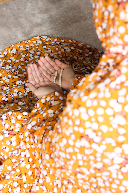 Namaz Chadar With Sleeves - Saleeka