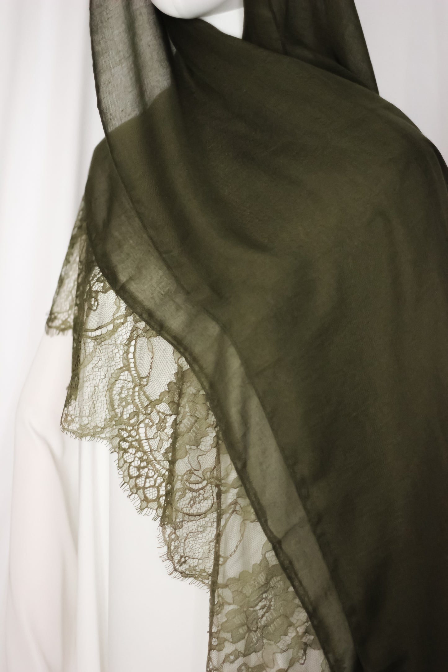 Chantilly Lace Hijab - Olive