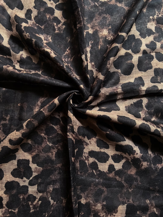 Modal Hijab Lookalike - Black Leopard