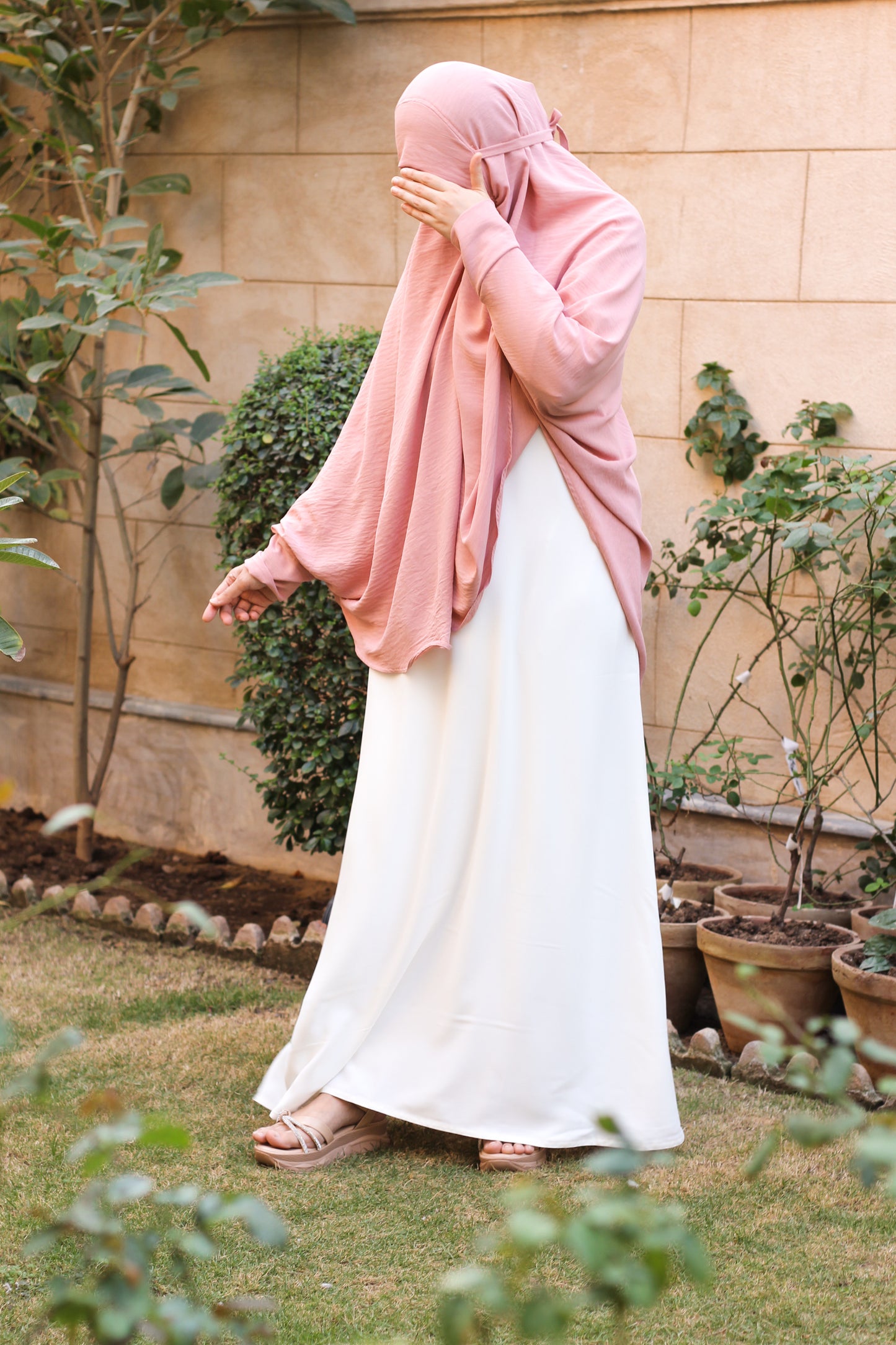 Namaz and Umrah Scarf (with sleeves) - Pink