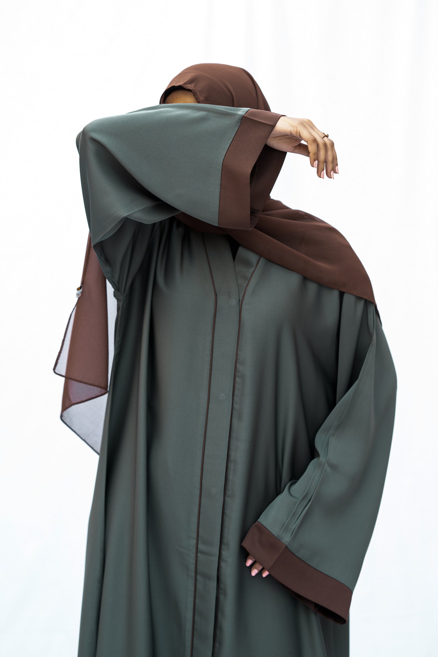 Asna Abaya