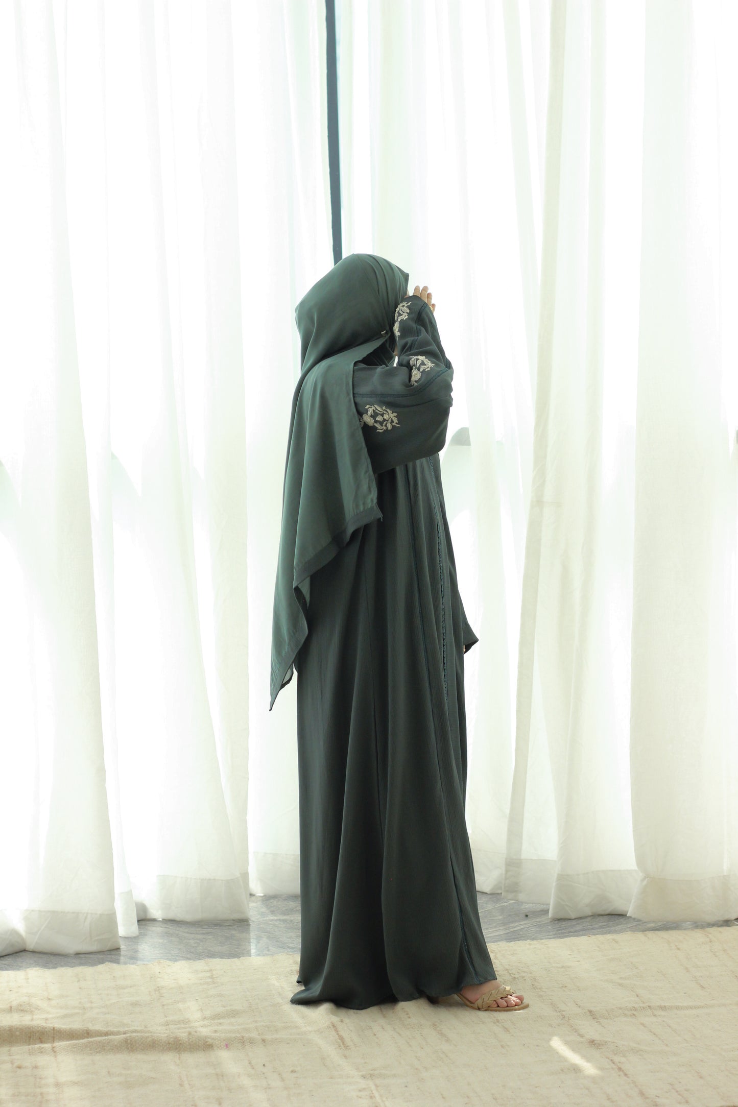 Samirah Abaya