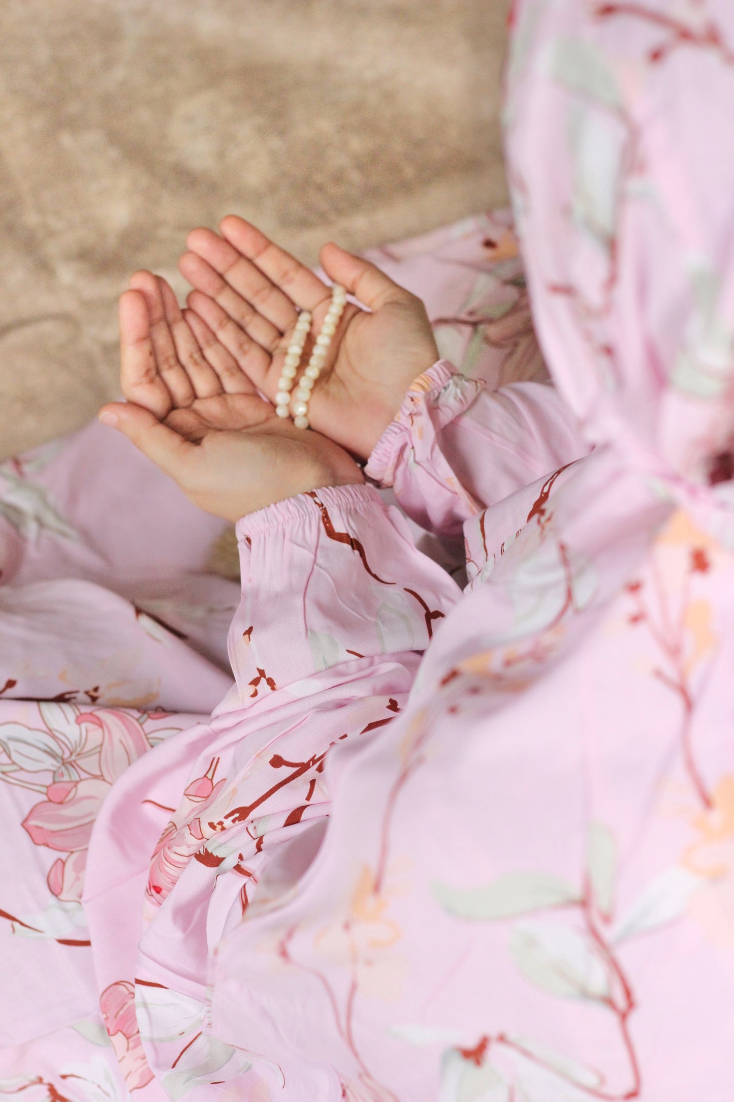 Namaz Chadar With Sleeves - Rania