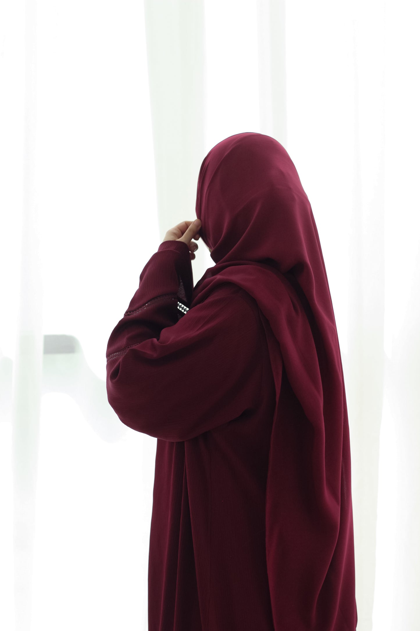 Helmah Abaya