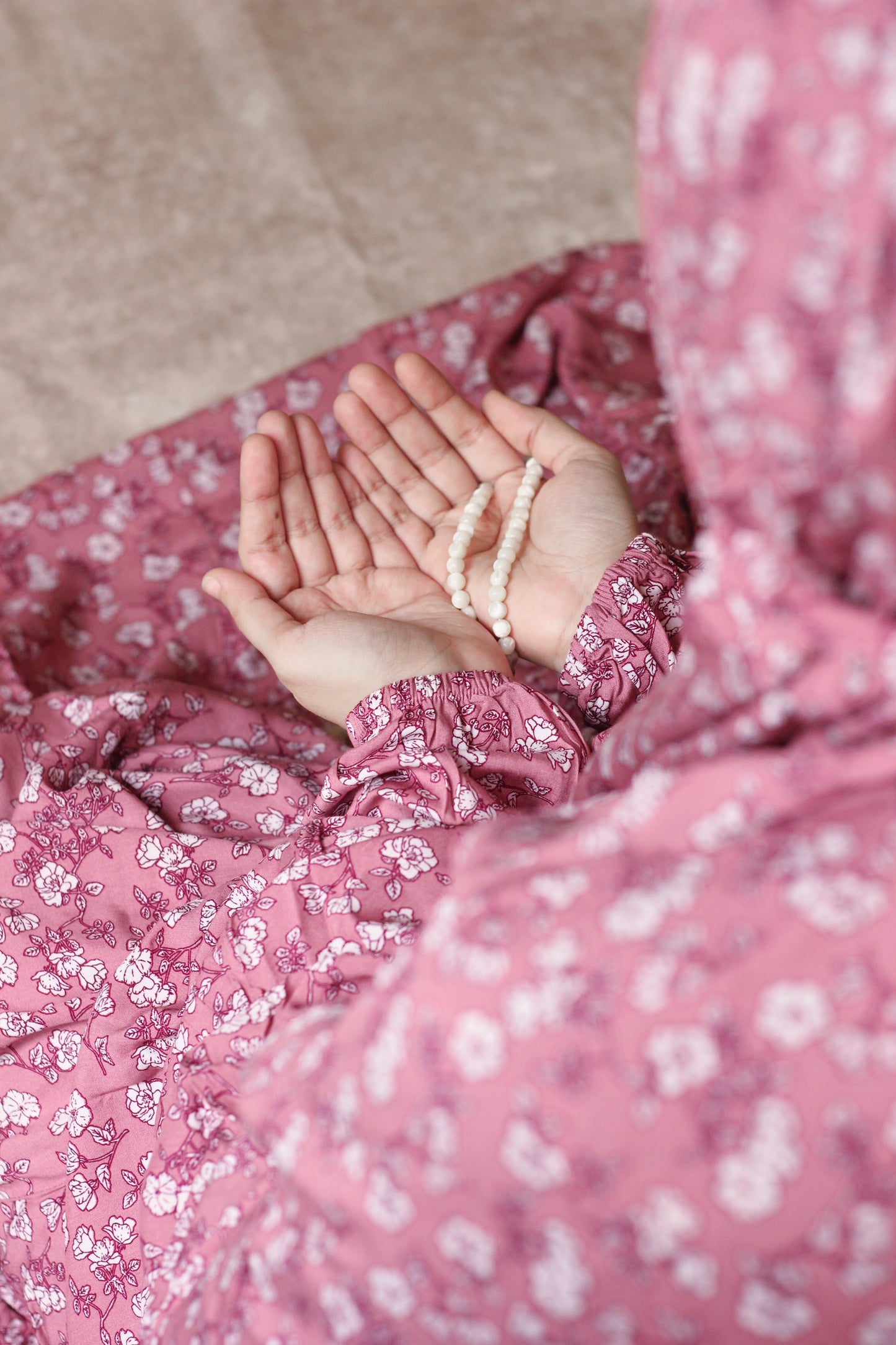 Namaz Chadar With Sleeves - Panah