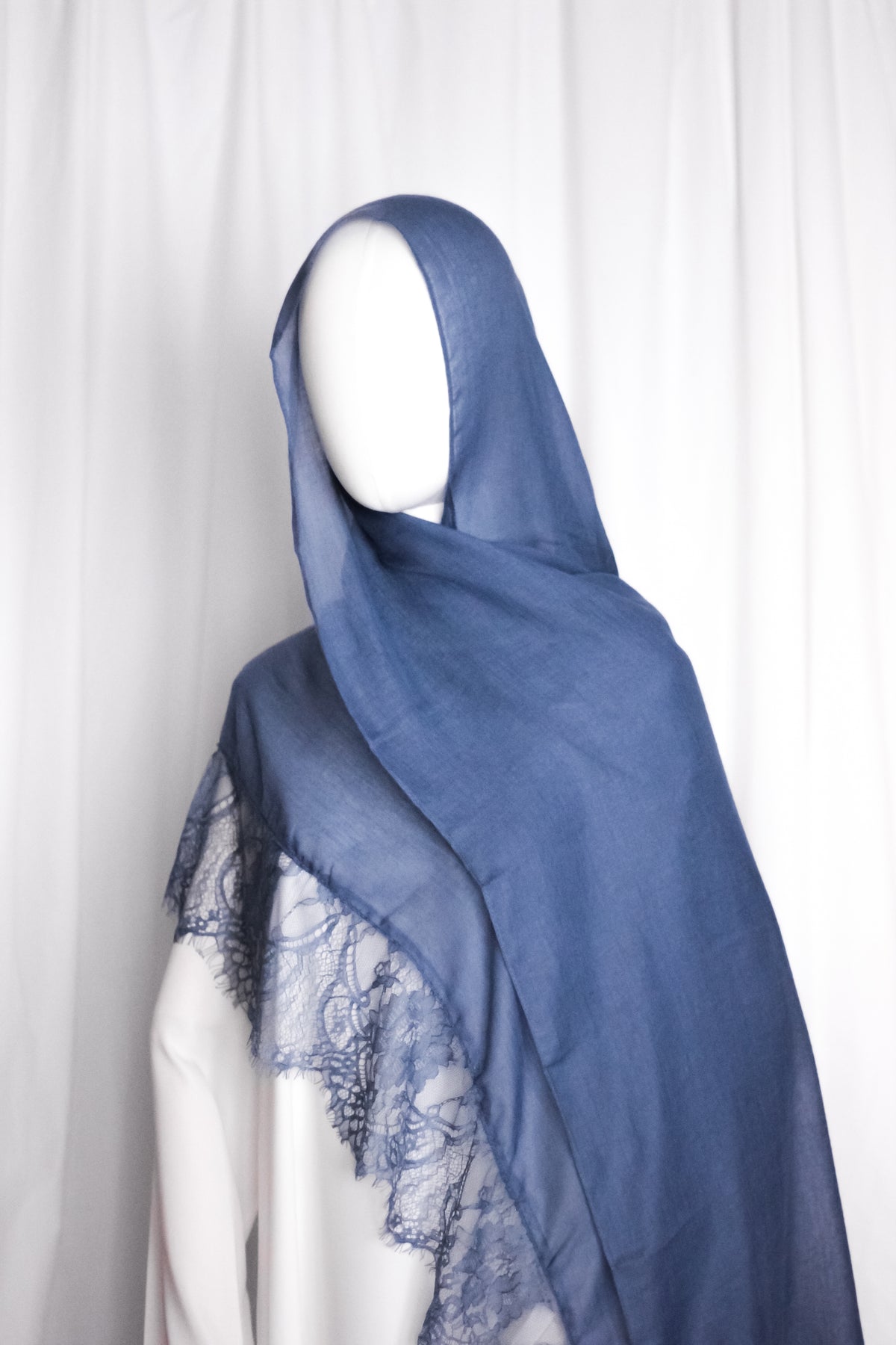Chantilly Lace Hijab - Ocean Blue