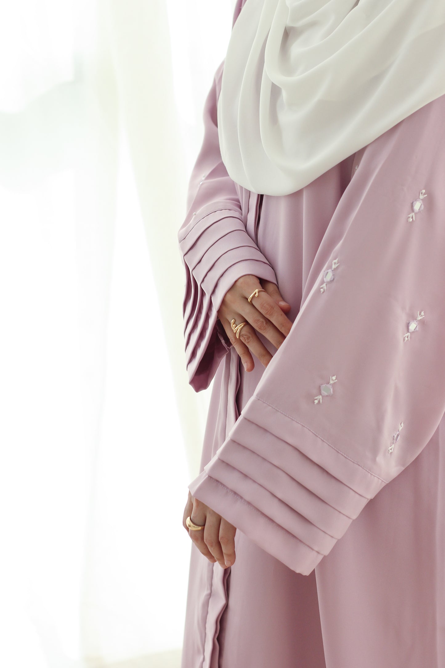 Nageen Abaya