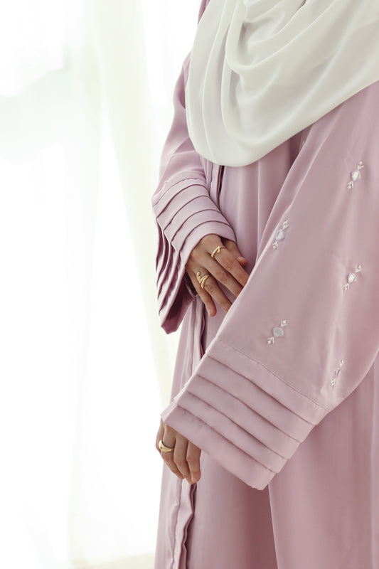 Nageen Abaya