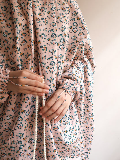 Namaz Chadar With Sleeves (Lawn) - Alaiza