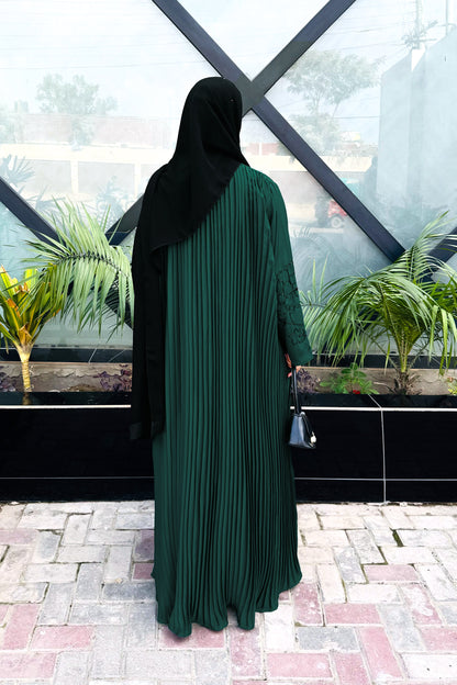 Marwa Pleated Abaya