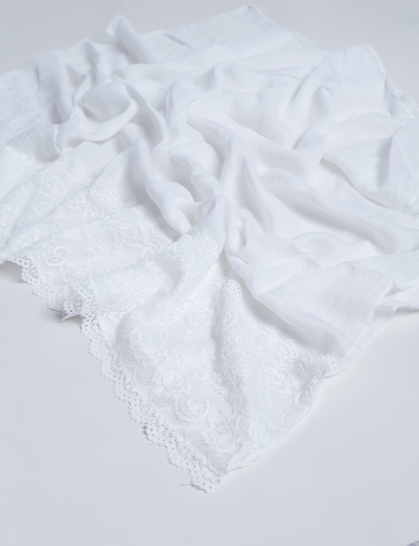 Lace Hijab - Milky White