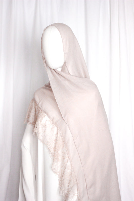 Chantilly Lace Hijab - Fawn