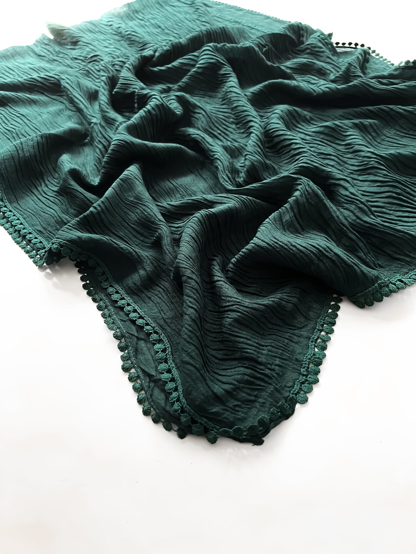 Crumpled Lace Hijab - Emerald