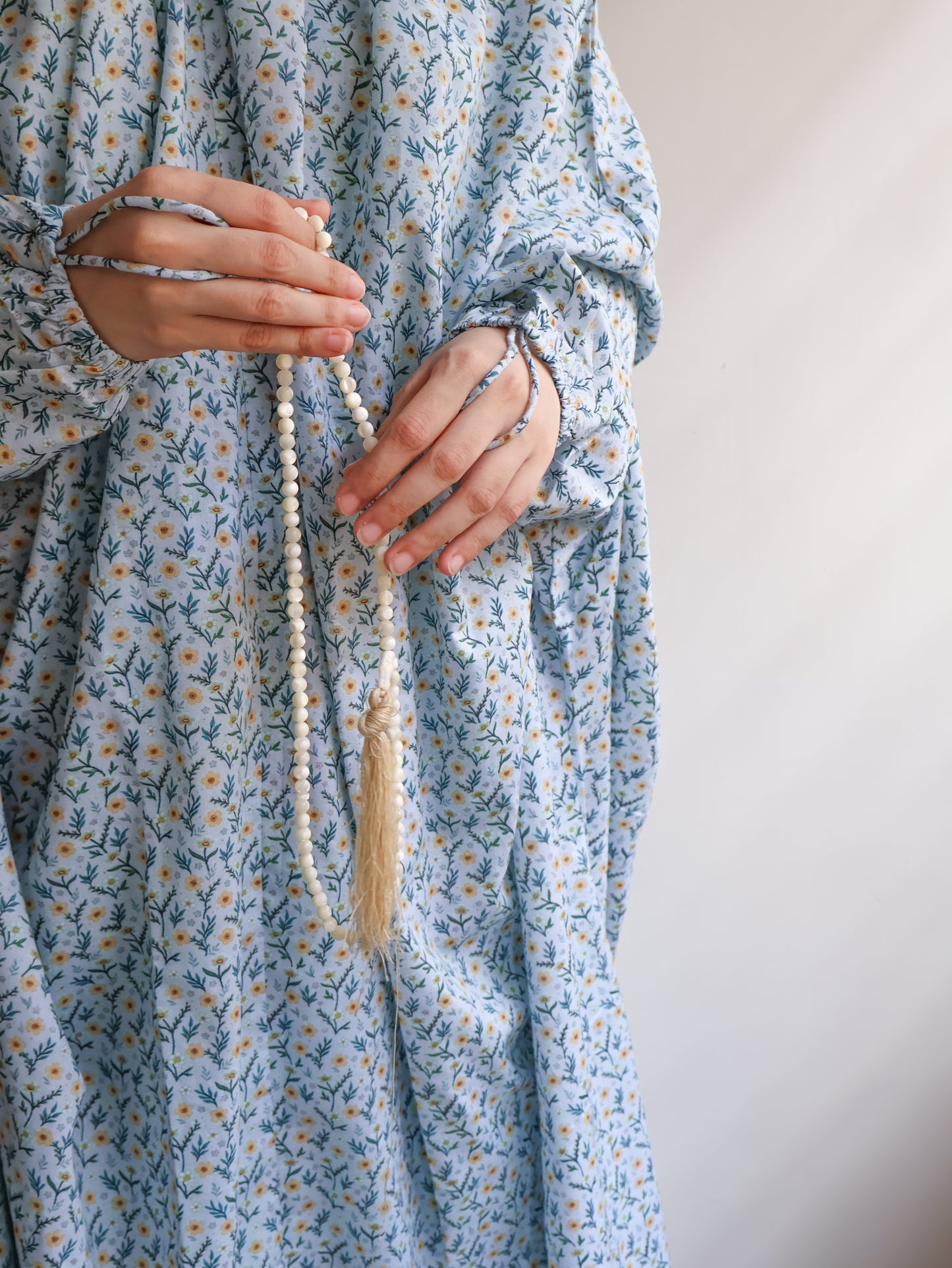 Namaz Chadar With Sleeves (Lawn) - Saman