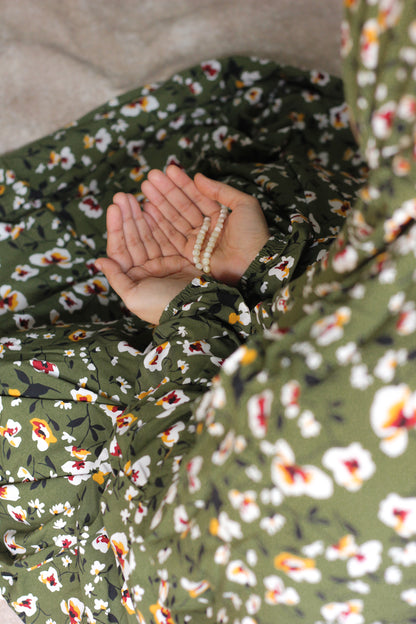 Namaz Chadar With Sleeves - Sadiqa
