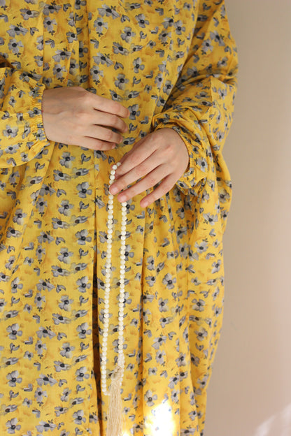 Namaz Chadar With Sleeves (Lawn) - Fareeha