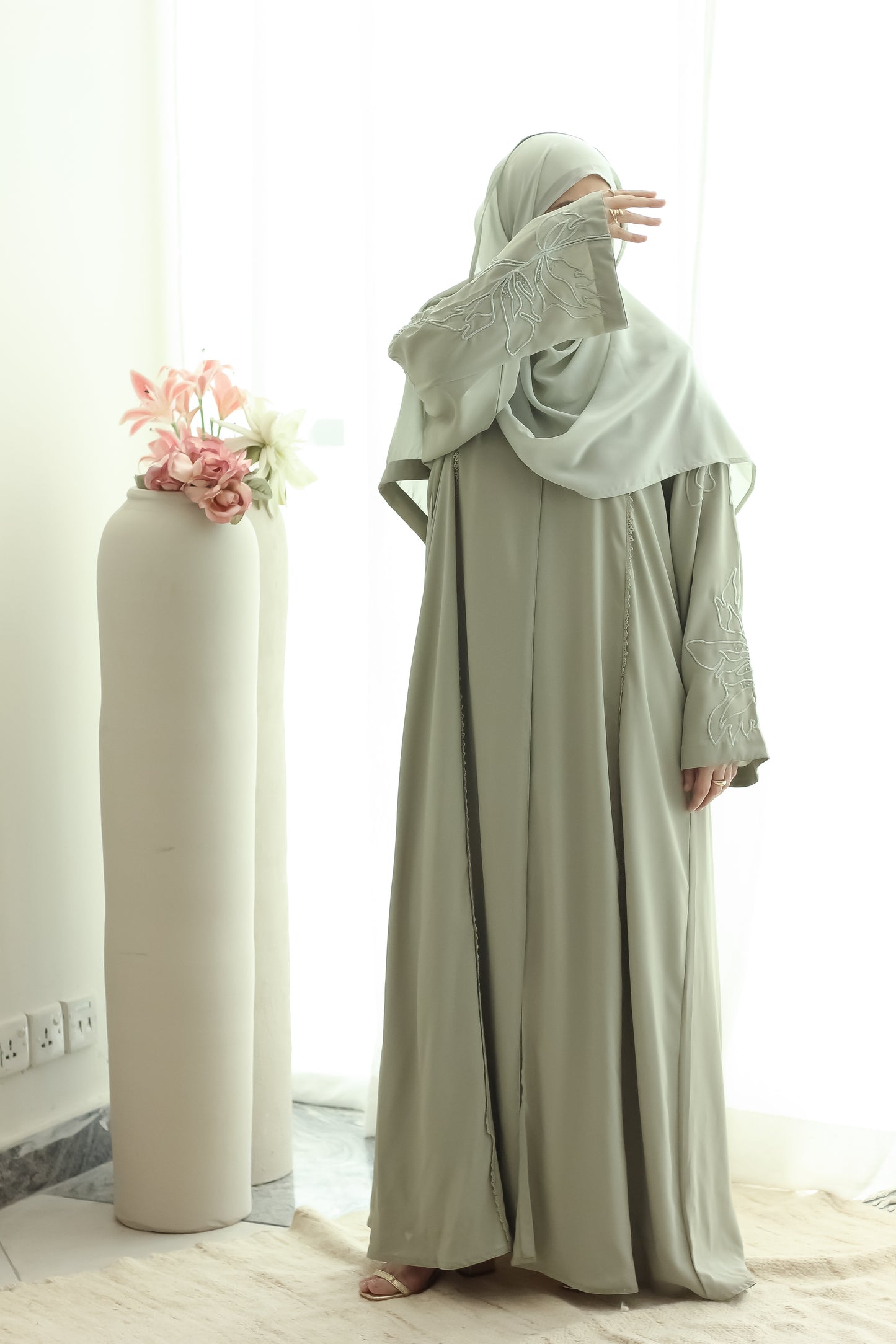Niara Abaya
