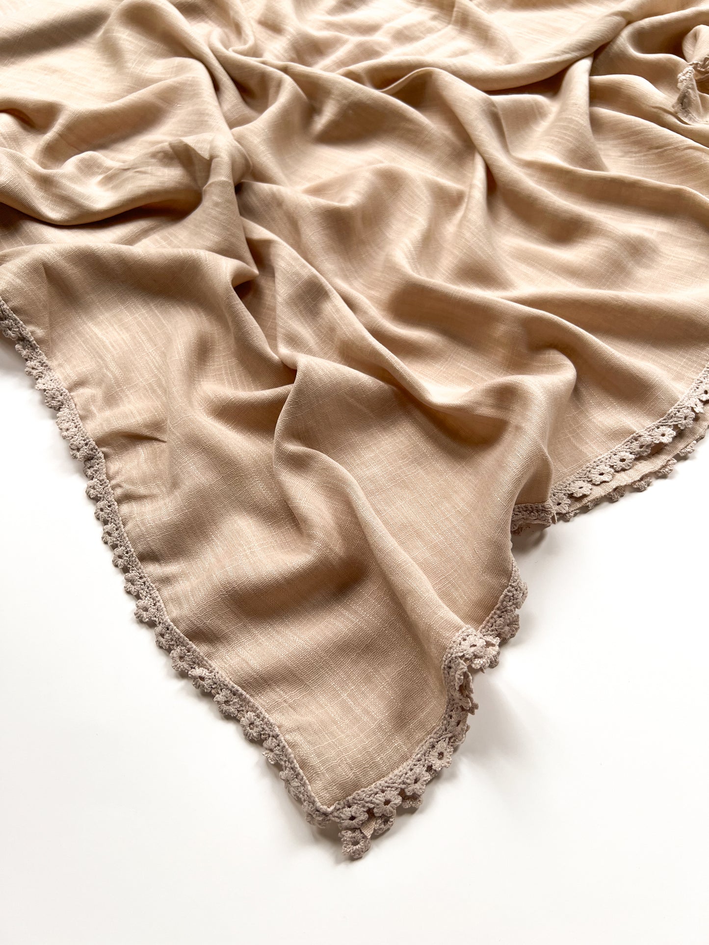 Laced Turkish Lawn - Fawn