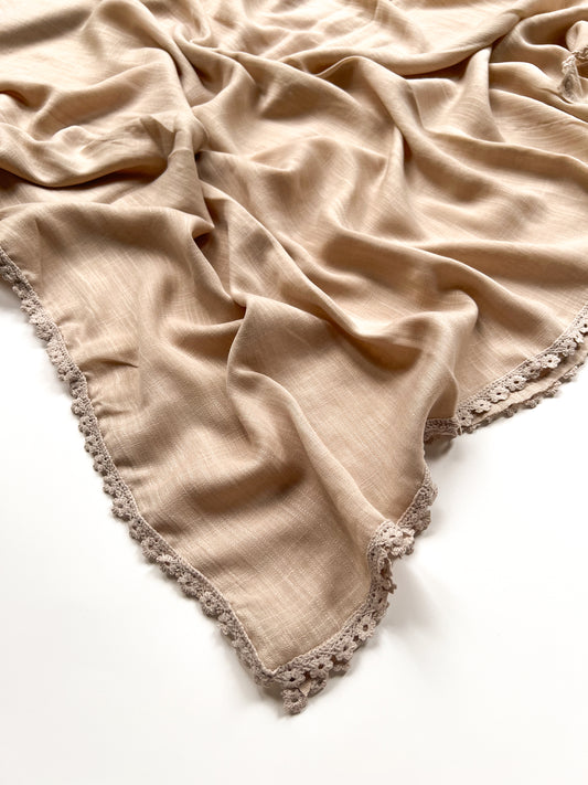 Laced Turkish Lawn - Fawn