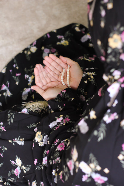 Namaz Chadar With Sleeves - Zoobia