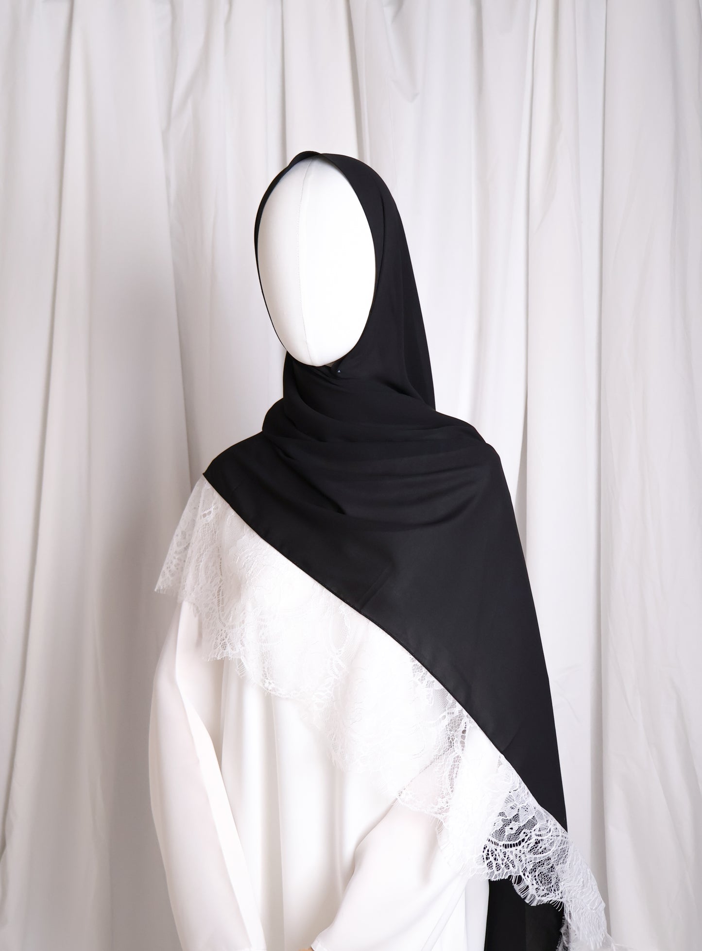 Chiffon Chantilly Lace Hijab - Black