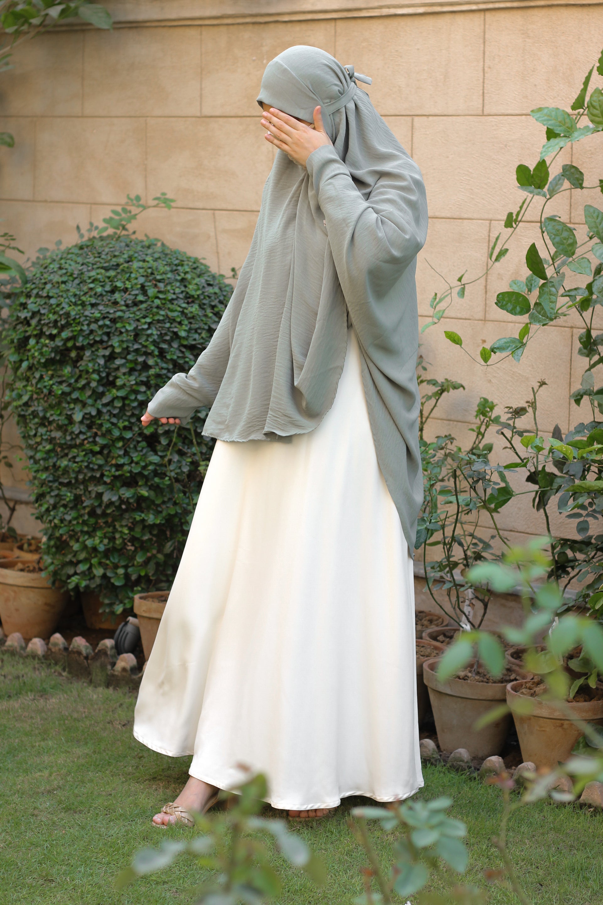 Namaz and Umrah Scarf Mint – The Women Zone A Hijab Abaya Brand