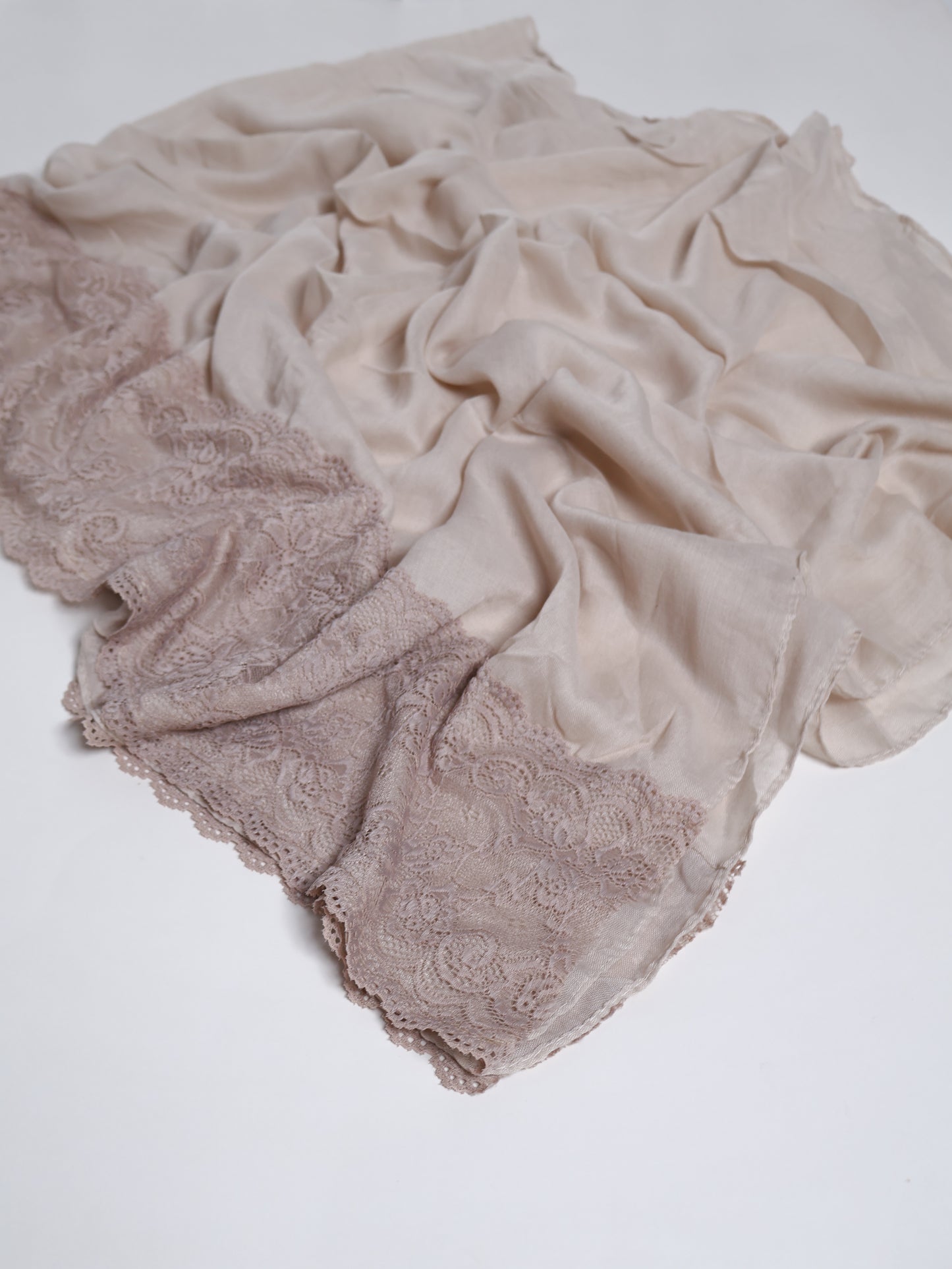 Lace Hijab - Fawn