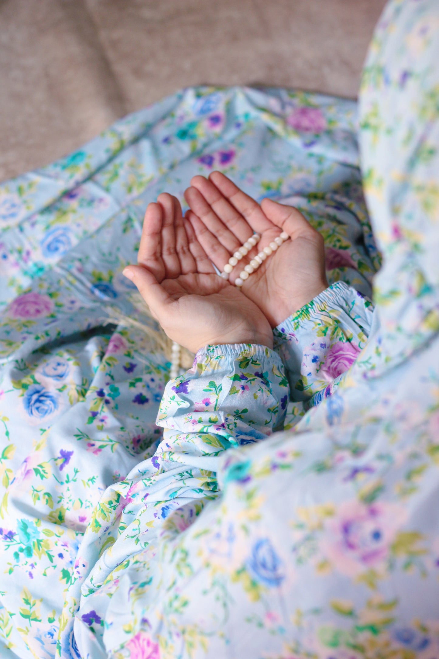 Namaz Chadar With Sleeves -  Sumera