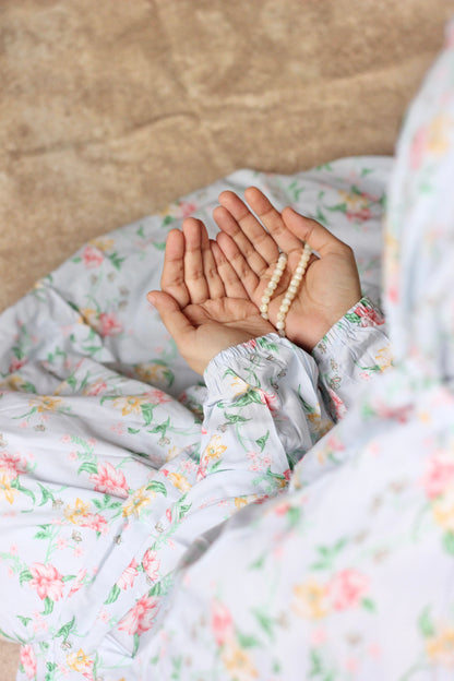 Namaz Chadar With Sleeves - Malika