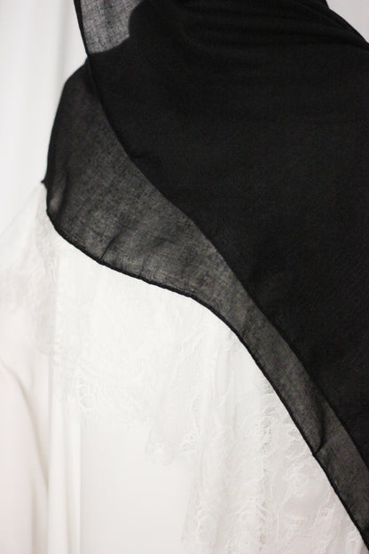 Chantilly Lace Hijab - Black & White