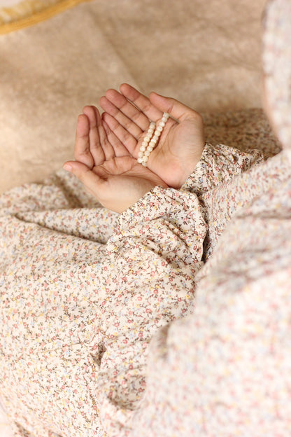 Long Namaz Chadar With Sleeves (Cotton Lawn) - Hala