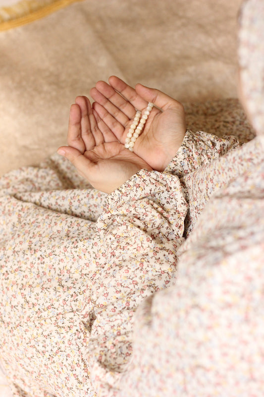 Namaz Chadar With Sleeves (Cotton Lawn) - Hala