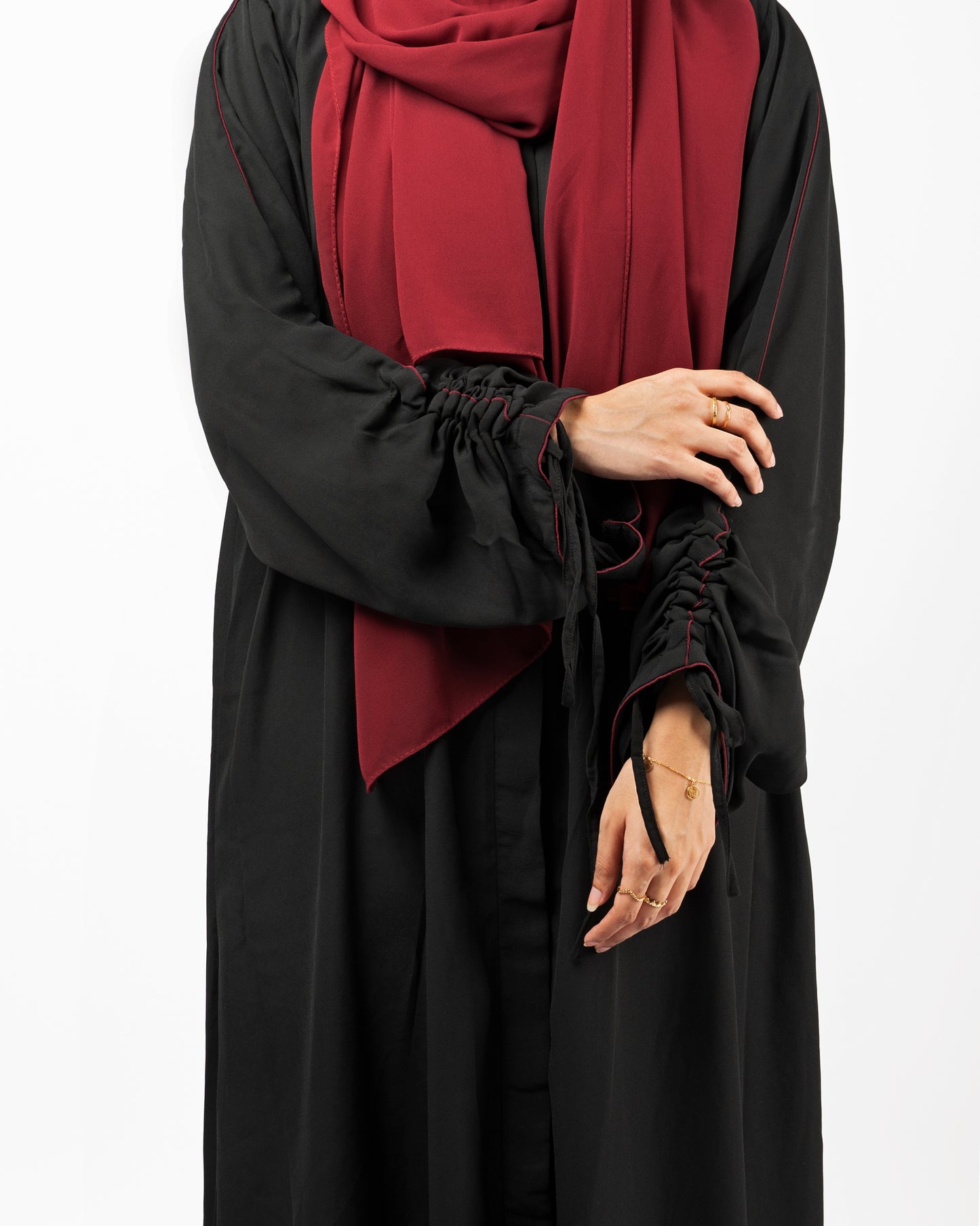 Avina Abaya - Black