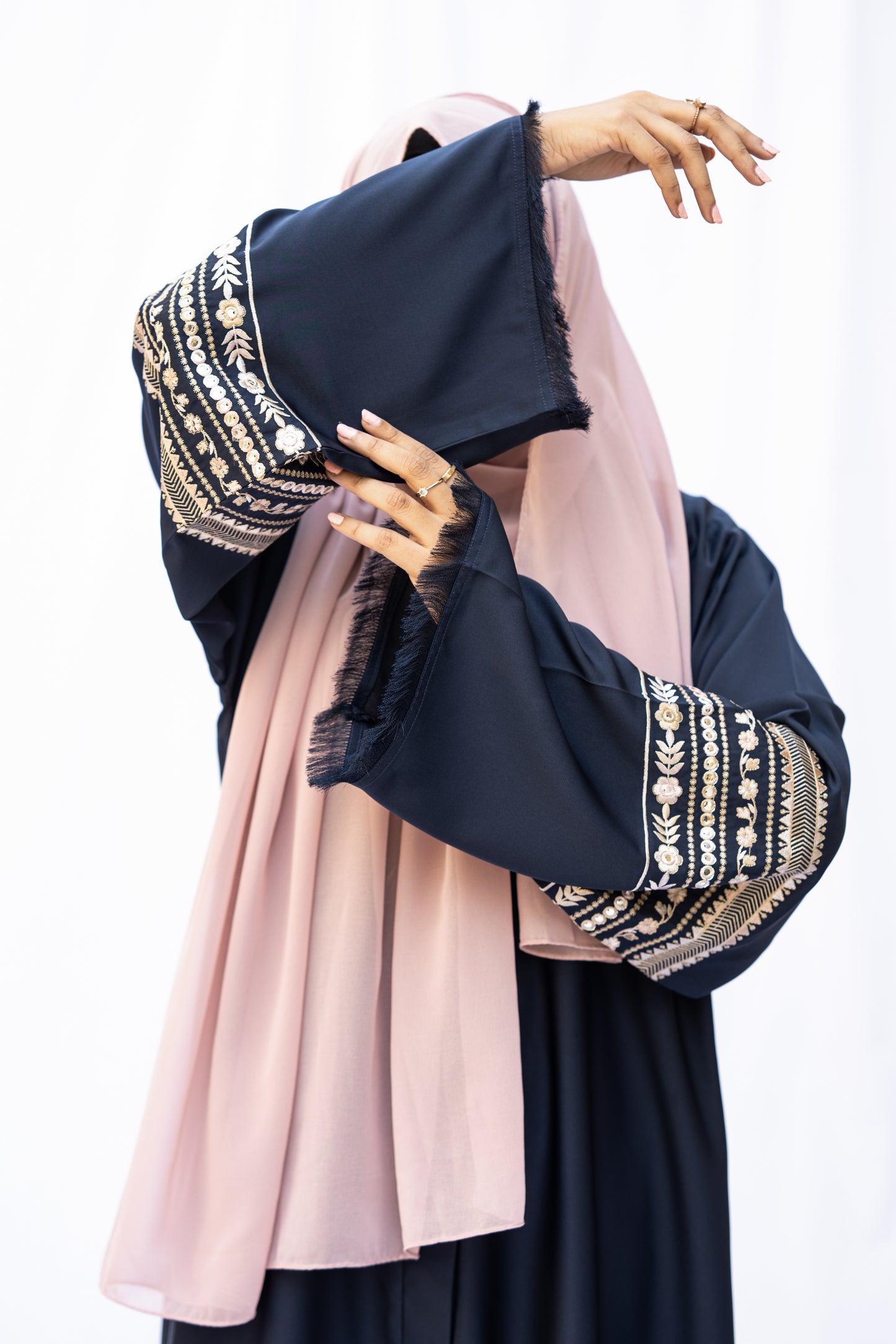 Husna Abaya